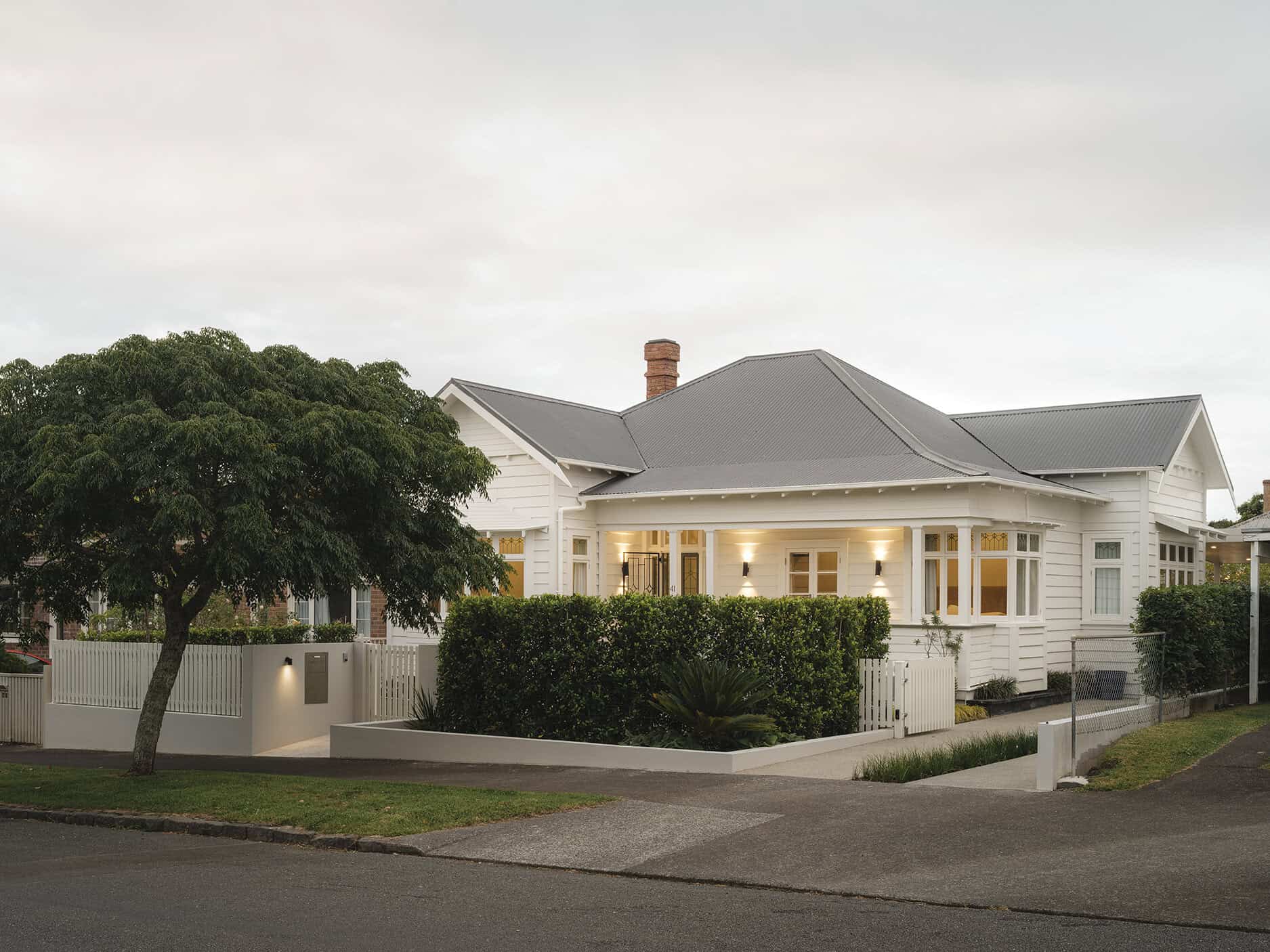 DST-BNB-PAICEAVE-0226-3037